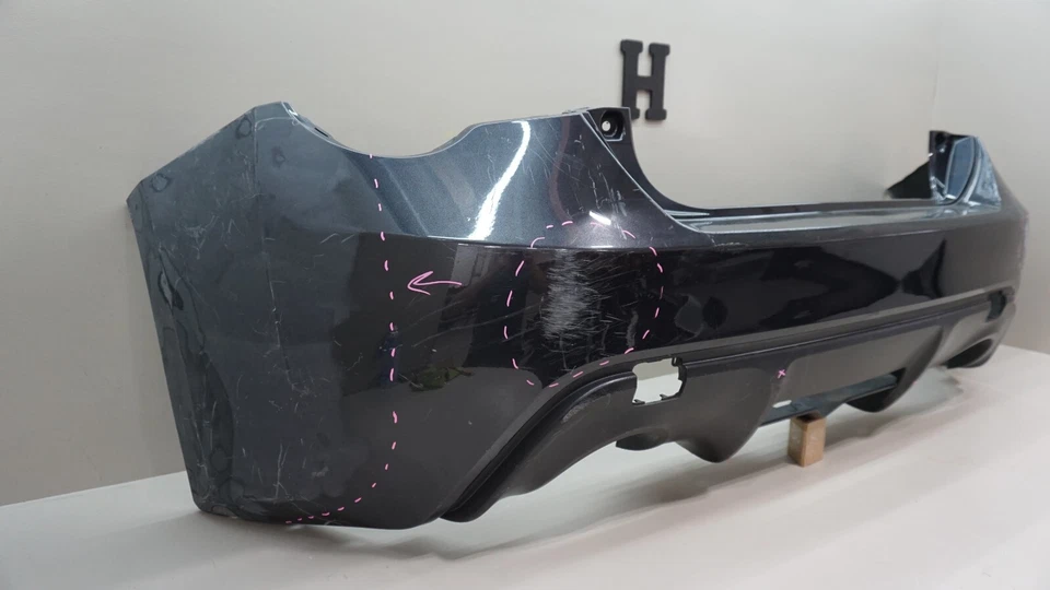 Cubierta de parachoques trasero deportiva premium Subaru BRZ 2013-2018 OEM 57704CA010 Foto 3 de 4