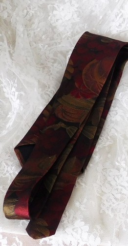 Etienne Aigner Men's Neck Tie Earth Tone Fruits Silk/Polyester Blend - Picture 4 of 5