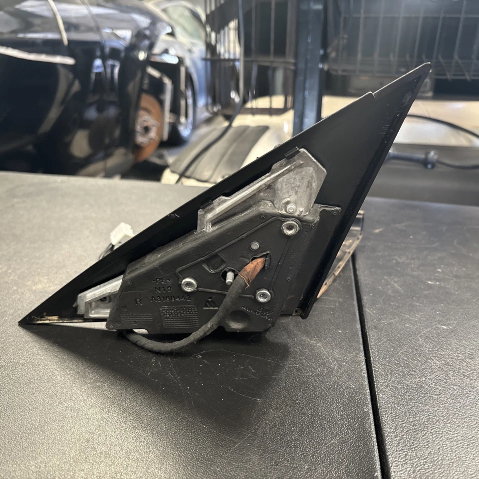 Espejo retrovisor de puerta lateral derecho Mercedes Benz W204 C300 2008-2014 OEM Foto 4 de 4