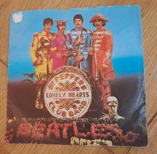 THE BEATLES Sgt. Pepper / A Day In The Life (1978) Italy 7" Vinyl  3C 006 06843