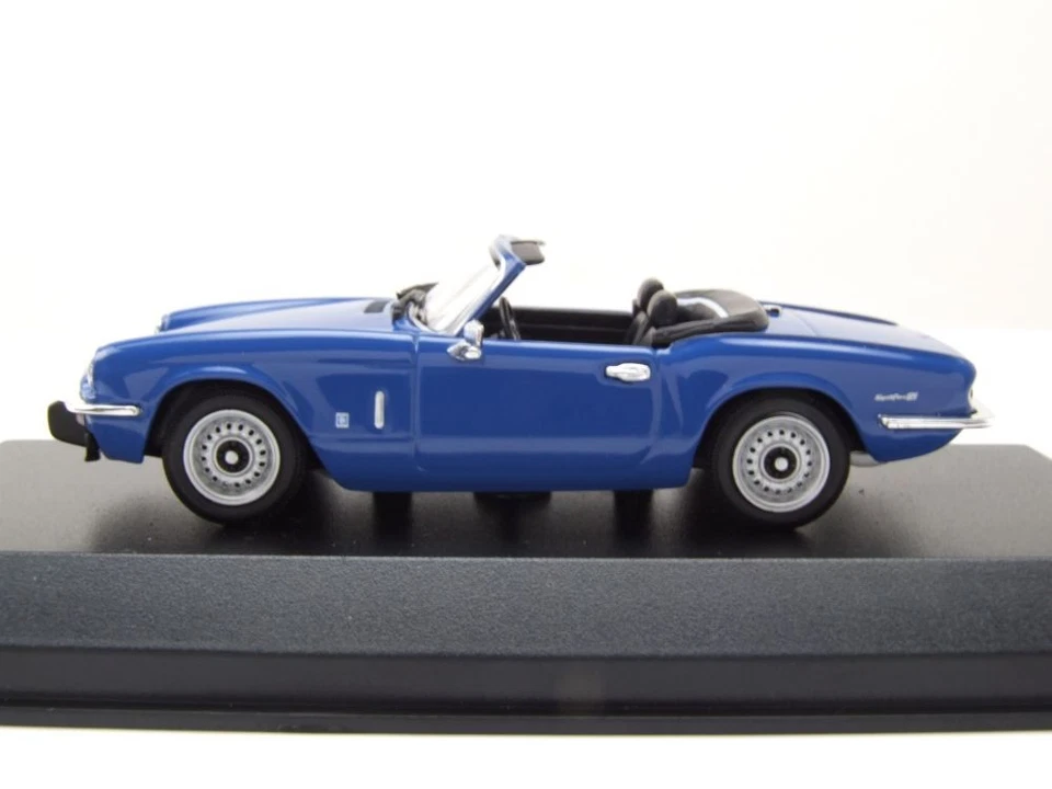 Triumph Spitfire MK4 1972 Blu Scuro Modellino 1:43 Maxichamps - Immagine 3 di 4