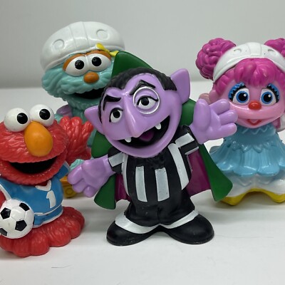 Sesame Street Workshop Figures Count Abby Rosita Skate Elmo