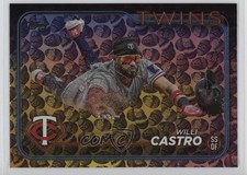 2024 Topps Series 1 Eggs Willi Castro #285 1c1