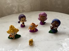 Nickelodeon Bubble Guppies Figures and 5 puzzles