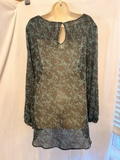 Liz Lange Maternity 2X NWT Chiffon Green Leaf Pattern Blouse. S20