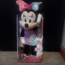 Disney Junior Singing MINNIE MOUSE Mickey Sings Phrases Talking Doll Plush Toy