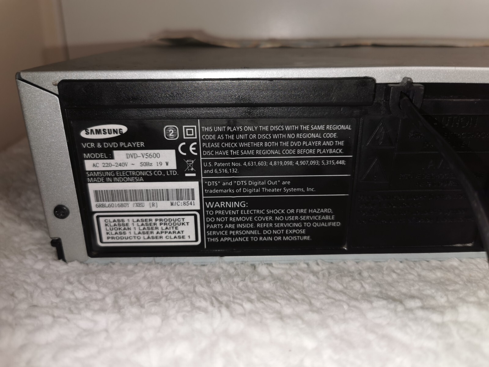 Samsung DVDV5600 VHS VCR DVD Combo Player Video Cassette Recorder Multi Region eBay