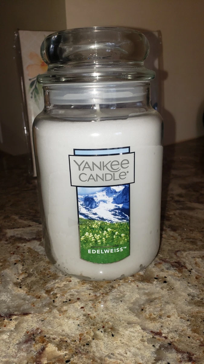 See How Yankee Candles Are Made (with 175,000 Pounds Of Wax, 56 OFF