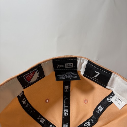 New Era 59FIFTY Houston Dynamo Salmon MLS Fitted Hat NEW 7 - Picture 7 of 7