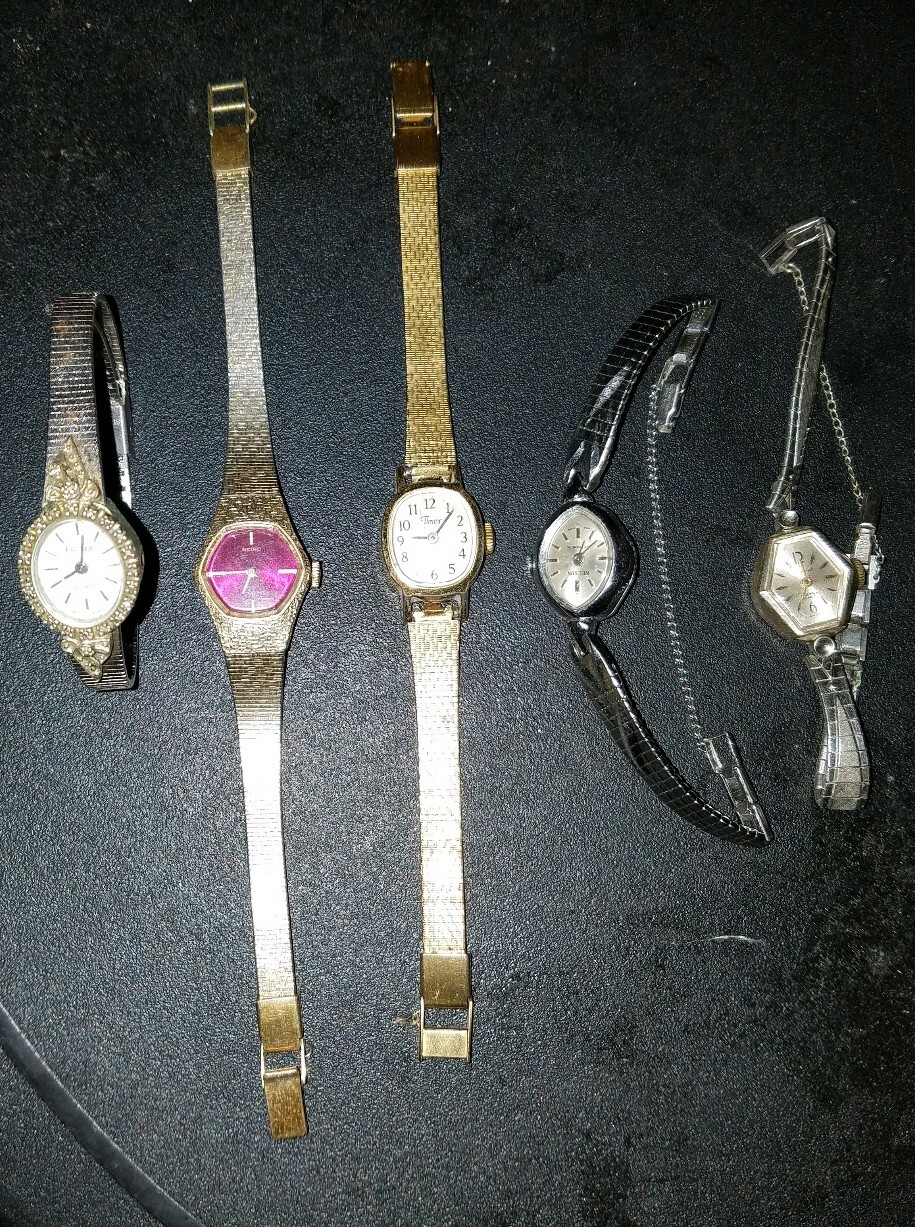 5 Vintage Women WatchesIncabloc Swiss 10K, Seiko, Phasar Quartz