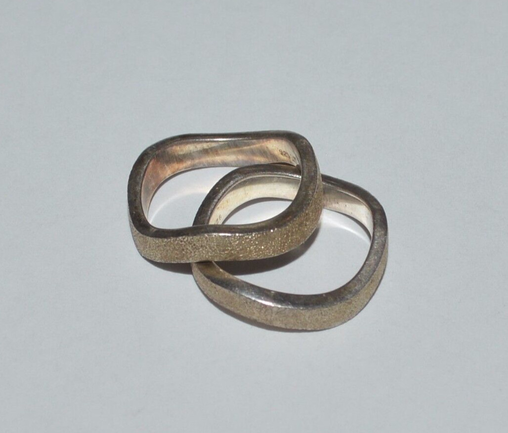 SIGNED LT STERLING SILVER WAVY STACKABLE BAND RIN… - image 1