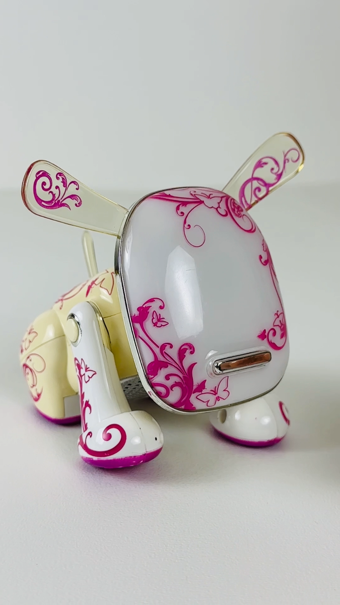 Hasbro i-Dog Amp'd 2007 Sega Toys Pink Butterfly Interactive Music