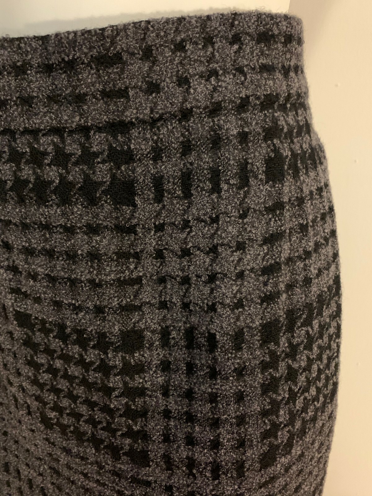 ESCADA houndstooth skirt - image 2