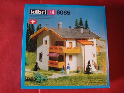 KIBRI HO MAQUETTE HANGAR A LOCOMOTIVE 9350 A MONTER TRAIN