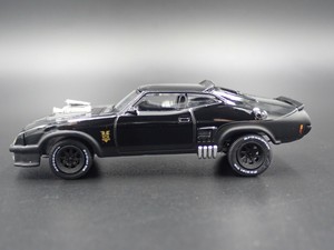 1973-FORD-FALCON-XB-MAD-MAX-RARE-1-64-COLLECTIBLE-DIORAMA-DIECAST-MODEL-CAR