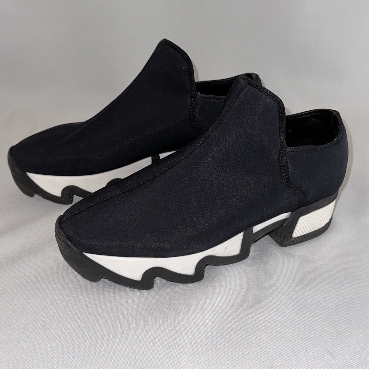 iRi NYC Black Wes Low Top Neoprene Wavy Sneaker Platform  display picture 1