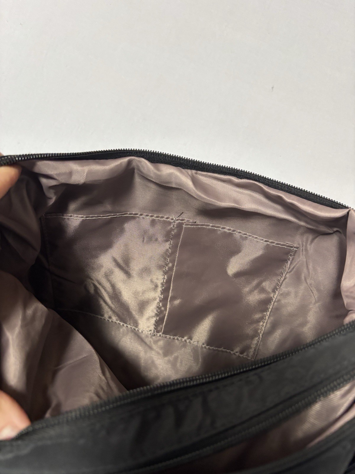 Women's Black Basic Shoulder Bag Purse Essential … - image 4