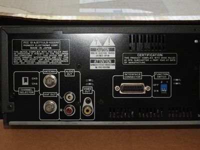 Pioneer LD-V2200 LaserDisc Player | eBay