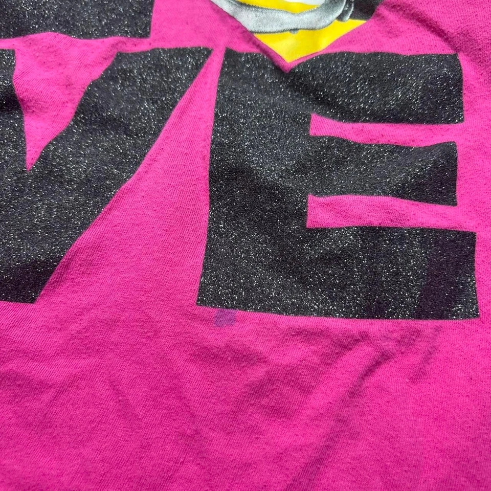 Camiseta Y2K Ajustada Despicable Me Rosa “LOVE” Minion Gráfico Bebé Foto 4 de 4