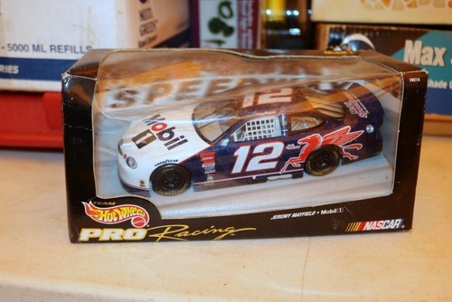 Hot Wheels PRO Racing Jeremy Mayfield # 12 Mobil (1) NASCAR NIB- 1:24 Scale