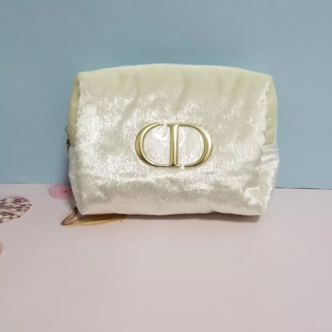 Sac étui sac vanité Christian Dior blanc nouveauté logo limité pas à vendre