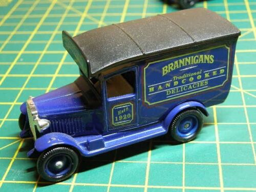 Vintage Lesney No.11 Packard Landaulet & 2 no. Lledo Promotional Models - Picture 13 of 17