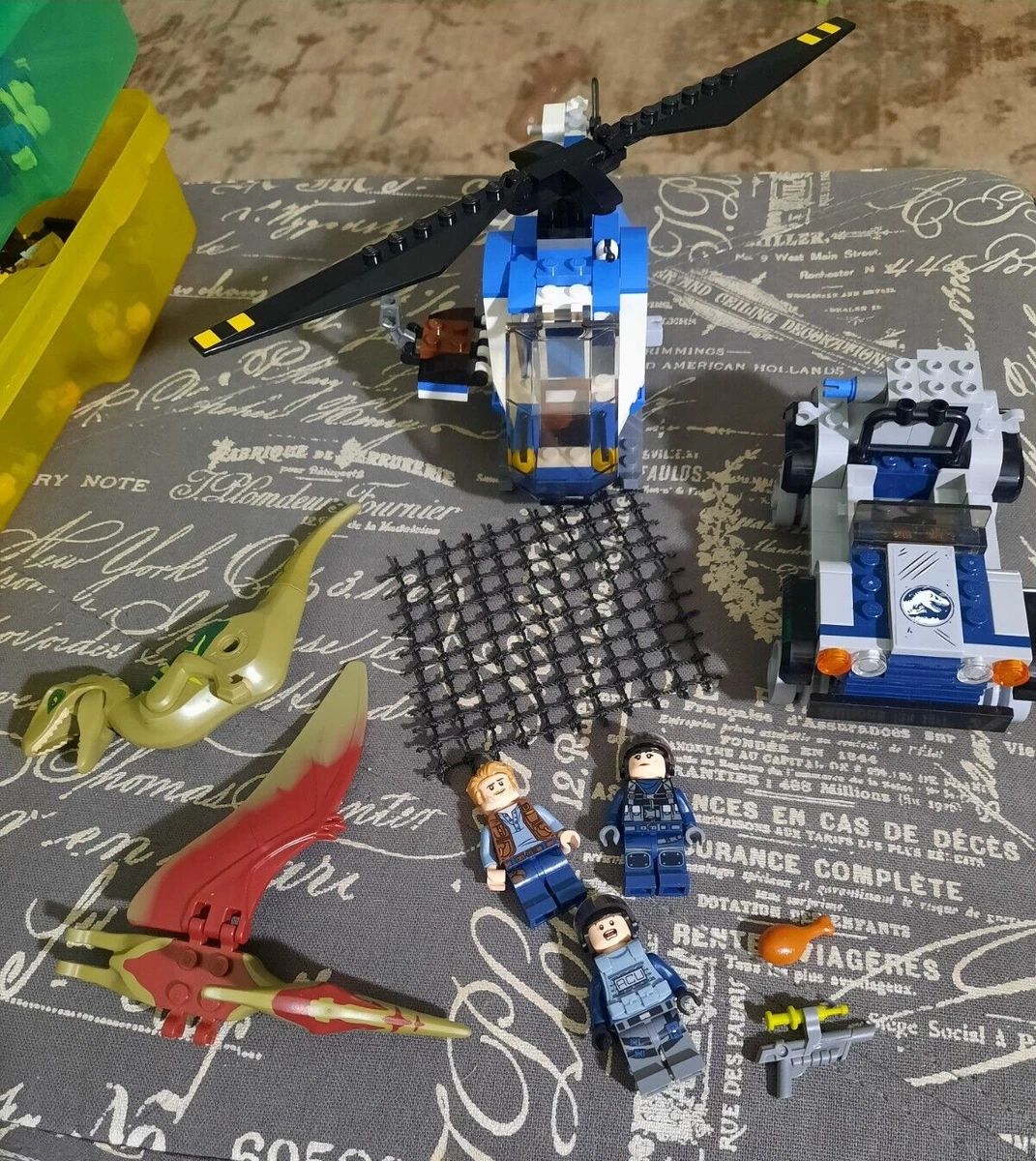 Lego Jurassic World 75915 75926 Lot of 2 Incomplete Sets w 3 Minifigures