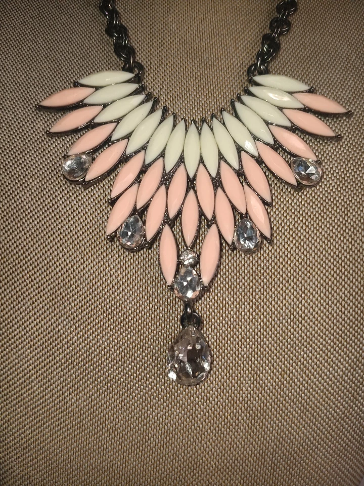 De colección Amrita Singh Marfil Y Melocotón Con Cristal Aystraliano Lágrima Collar 19" Foto 2 de 4