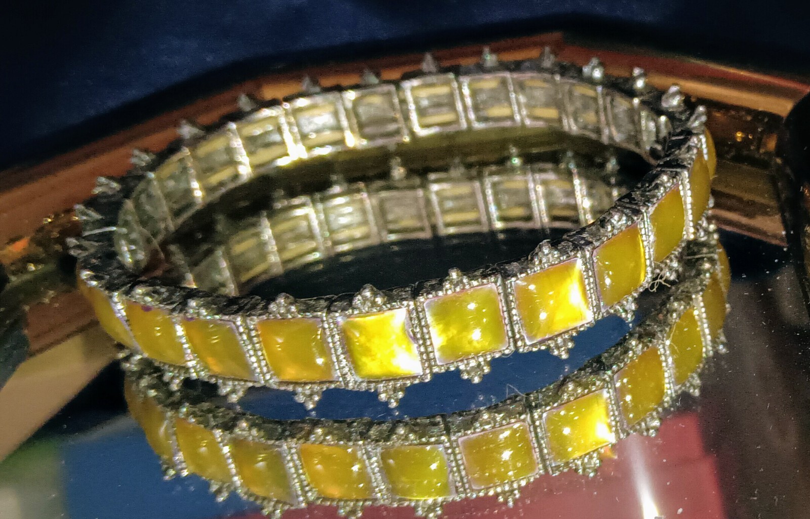 Women’s Citrine Square Beads Silver Tone Stretch Bracelet 7