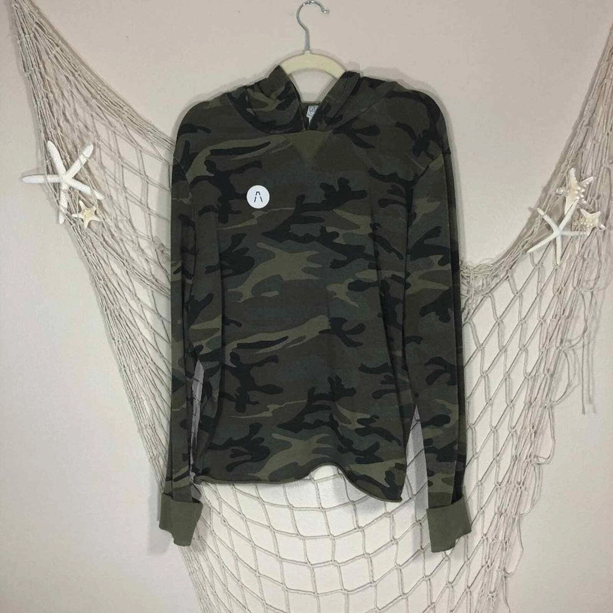 Alternative apparel top camo hoodie