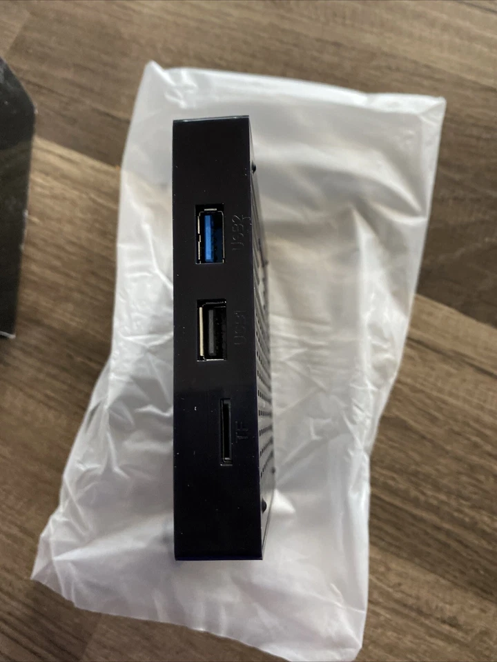 H96 Max+ Android 8.1 TV Box RK3328 Quad Core 32GB/64GD UHD 4K VP9 H.265 WiFi/6 - image 3 of 4