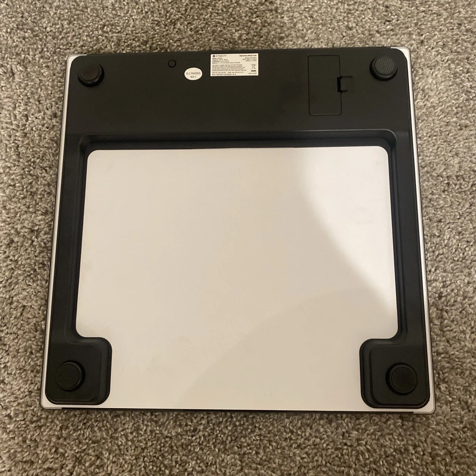 Etekcity 数字体重浴室秤高达 400 磅 EB9380H 开箱 — 第 2/4 张图片