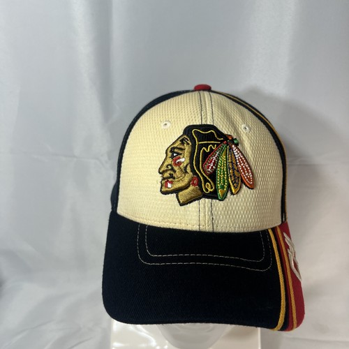 Chicago Blackhawks Zephyr Hat Embroidered Logo NHL Fitted Cap Size M/L - Picture 3 of 6