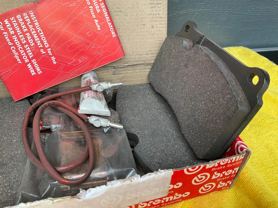 NOS OEM Brembo Ferrari F360 Challenge/Enzo Rear Brake Pads Set 70000966 Orig Box - Image 4 of 4