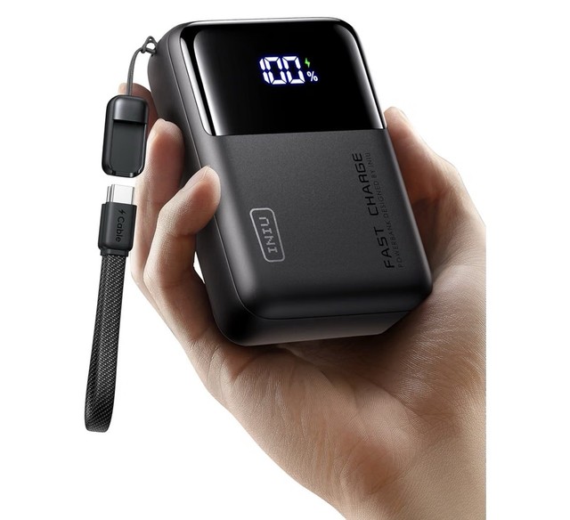 INIU 25,000mAh 100W Power Bank