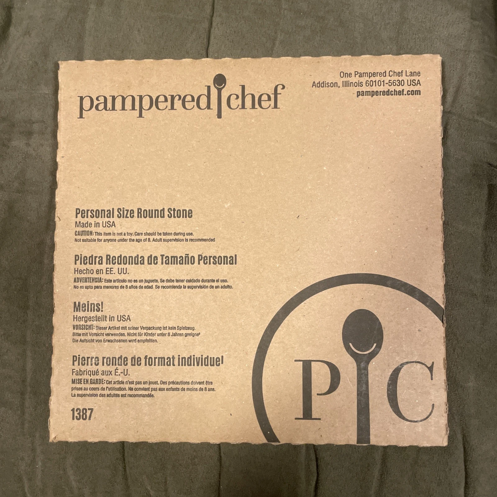 Pampered Chef Personal Size Pizza Stone Round #1387 ~ NEW, Made in USA