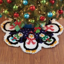 Herrschners  Christmas Penguins Tree Skirt Latch Hook Kit