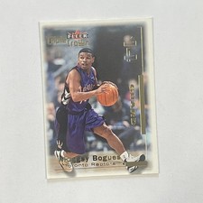2000-01 Fleer Triple Crown #98 Muggsy Bogues Toronto Raptors Card
