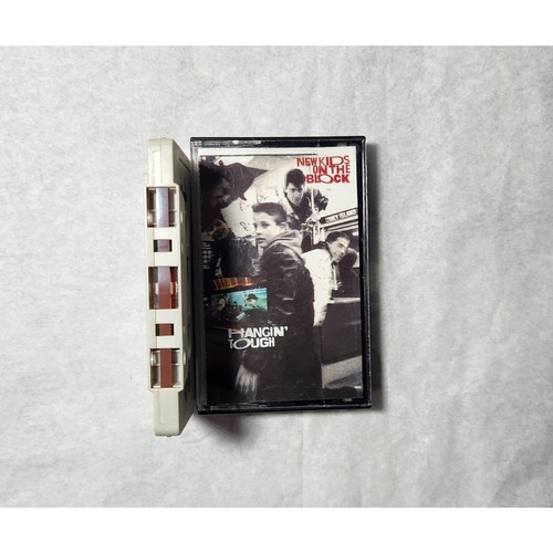 New Kids On The Block Hangin' Tough Tested Cassette (CBS, 1988) Pre-owned - Picture 6 of 6