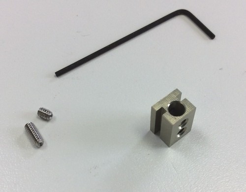 Lote de 2 abrazaderas de montaje de aluminio con sensor de campo magnético Balluff BMF 303-HW-51 - Imagen 4 de 5