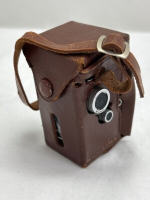 GemFlex Mini Twin Lens Camera made In Occupied Japan with leather