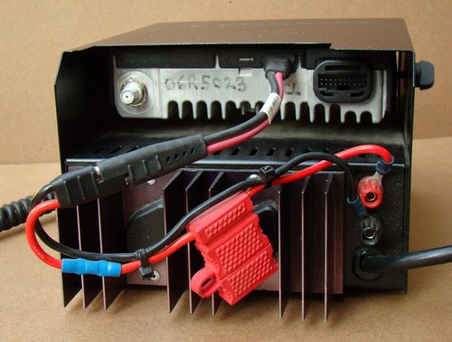 Motorola CM300D AAM01QPH9JA1AN UHF 403-47 MHz 99ch 40W Digital Radio w/Pwr Sply - Zdjęcie 5 z 11