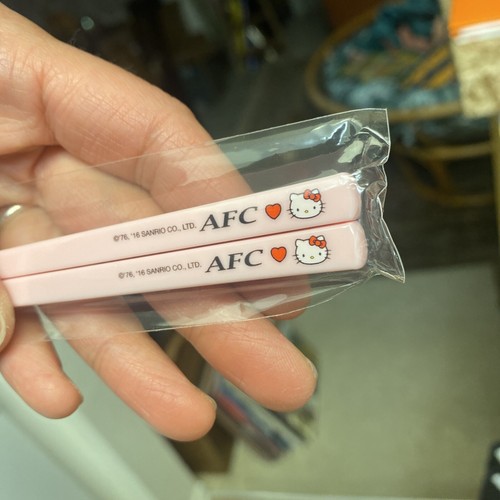 โค๏ธ๐ New Sanrio Hello Kitty AFC 30th Anniversary Pink Chopsticks BPA Free JAPAN - Picture 9 of 9