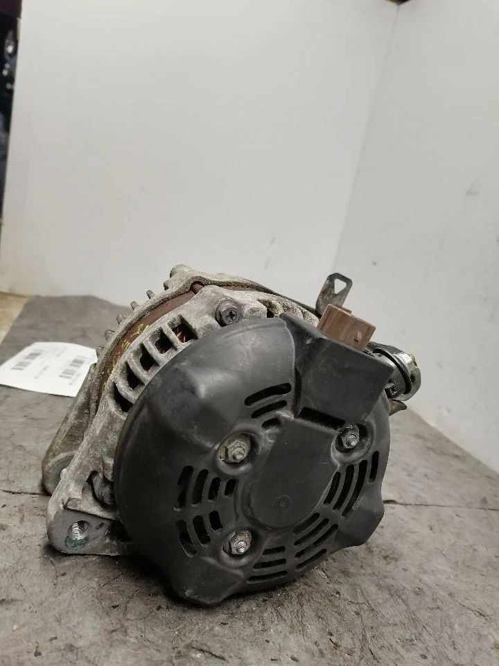 Alternador 150 amperios compatible con 07-16 SIENNA 1577519 Foto 2 de 4