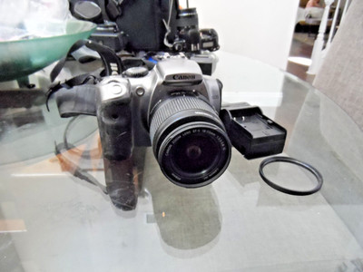 CANON REBEL EOS DSLR DIGITAL TESTED CAMERA BUNDLE 18-55 LENSE 6.3 MEGAPIXEL