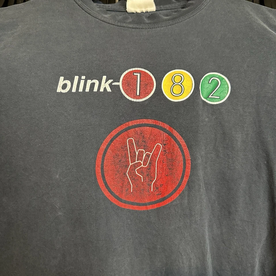 Vintage rare 90s London tour Blink 182 tee With Erou Tag m With Nice Distressed - Image 2 of 4