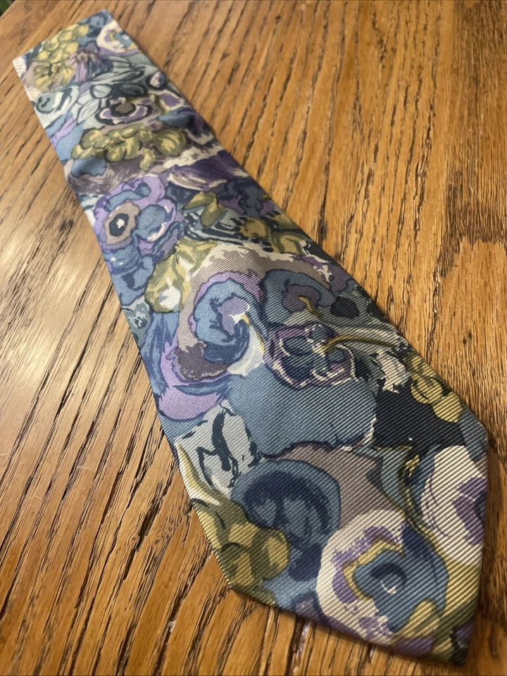 Corbata de seda floral Liberty vintage usada en excelente estado para hombre hecha en Japón Foto 2 de 4