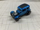 Hot Wheels Redlines Classic ‘32 Ford Vicky in Light Blue