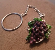 Pewter Grape Vine Wine Cork with Chain Keychain Bottle Topper Display 