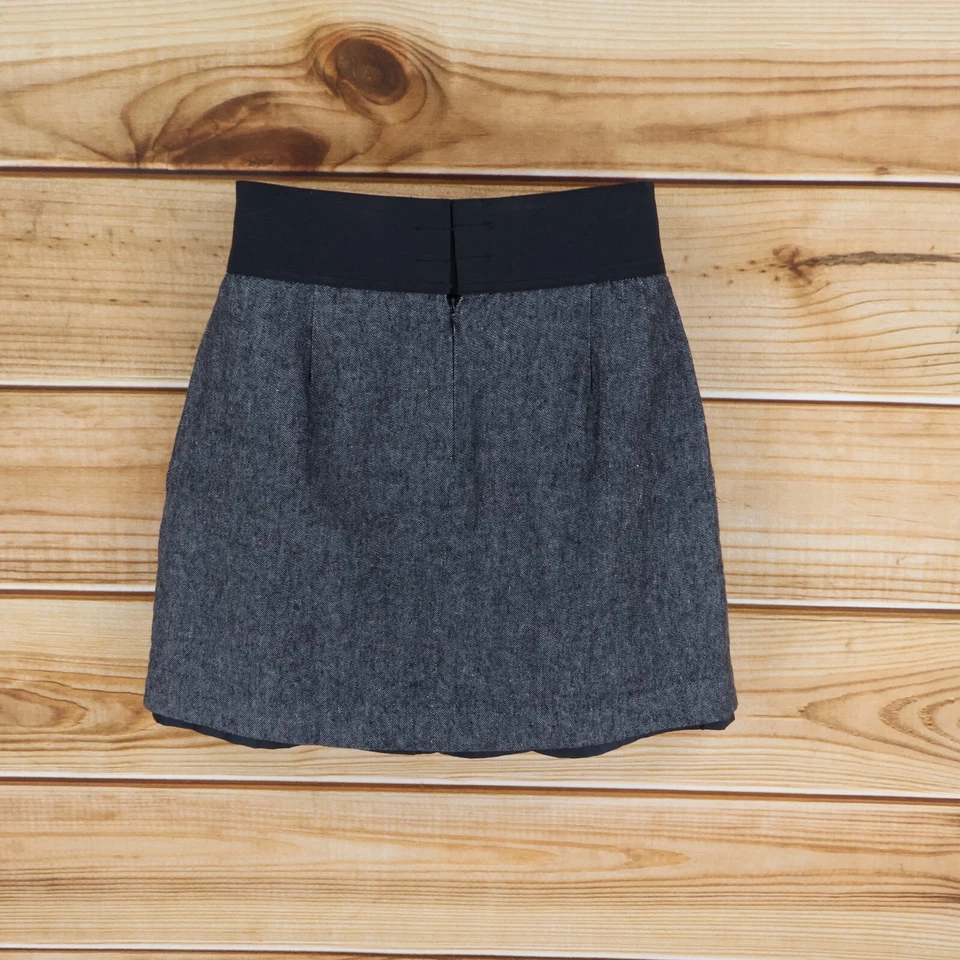 Falda corta Twenty One línea A para mujer talla M gris elástica bolsillos en la cintura plisada Foto 2 de 4